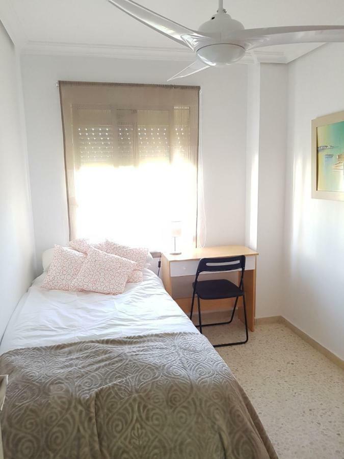 Luminoso Y Amplio Apartamento Siviglia Esterno foto